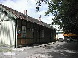 Das frühere Empfangsgebäude