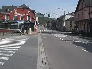 Rombach-Martelingen (Luxemburg) links, Martelingen (Belgien) rechts