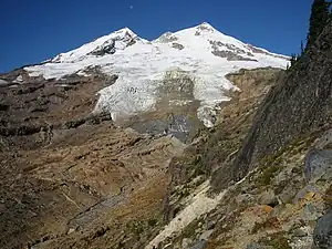 Der Boulder Glacier am Südosthang des Mount Baker
