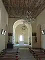 Kirchenschiff und Apsis