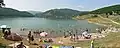 Strand und See im Sommer