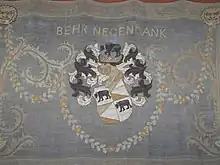 Kleines Wappen Behr-Negendank in der Marienkirche in Brandshagen