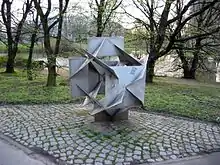 Die Plastik Oktaeder-Kubus