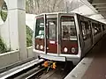 Breda-Zug der Baureihe 2000 in der Station Huntington (2004)