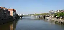 Blick auf die Bürgermeister-Smidt-Brücke, links der Teerhof, rechts die Schlachte