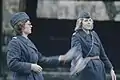 Militärischer Frauendienst beim Brieftaubentraining