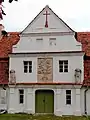 Eingangstor des Spitals