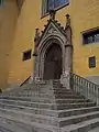 Portal mit Stufen