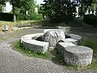 Brunnen Wasserspiele Steinquader (Josef Fromm), Helene-Mayer-Ring / Ecke Lerchenauer Straße