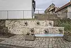 Brunnen in der Ortsmitte von Trosdorf