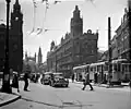 Als Befreiungsplatz mit den Klothilden-Palästen in den 1960ern. Im Hintergrund die Ruinen der im Zweiten Weltkrieg gesprengten Elisabethbrücke