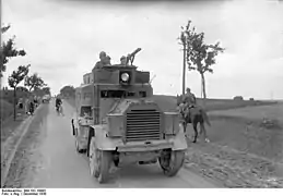 Sd.Kfz.3 mit aufmontiertem MG