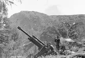 Gebirgshaubitze im Dachsteingebirge, 1941