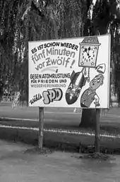 SPD-Plakat zur Bundestagswahl 1957 mit Position gegen Atomwaffen