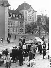 Aufnahmeheim im Schloss (Foto 1960)