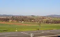 B 178 nahe der Anschlussstelle Löbau Süd. Im Vordergrund die alte Trasse, heute K 8610.