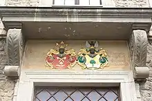 Allianzwappen Hedemann-Humboldt am Portal des  Humboldt-Schlosses in Hettstedt