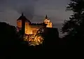 Die Burg in der Abenddämmerung