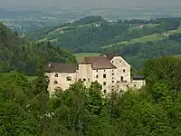Ostansicht der Burg, Mai 2010