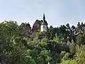 Das kapellenähnliche Lustschlösschenn unmittelbar am Steilhang