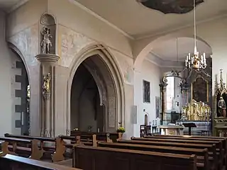 Innenraum nach Nordosten (links: Turmhalle)