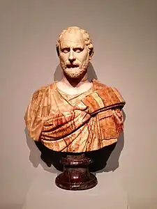 Demostenesbüste (1.–2. Jh. n. Chr.), weißer Marmor, Onyx, schwarzer Marmor.