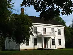 Cookie bereitet für den Chief Factor ein Clafoutis und bringt es zu dessenHaus, dem das Bybee-Howell House auf Sauvie Island als Kulisse diente