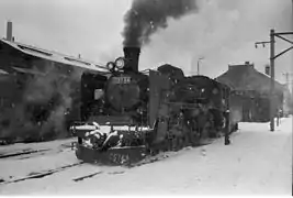 Dampflok C57 44 im Bahnbetriebswerk (1974)