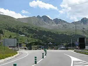 Das nördliche Portal des Tùnel d’Envalìra