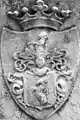 Wappen des Joseph von Troyer (* 1730; † 1820), gekrönt, Friedhof Stupava