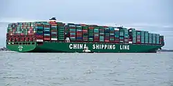 Das chinesische Schiff CSCL Indian Ocean Länge 399,67 m, Breite 58,6 m, lief am Mittwochabend dem 3. Februar 2016 in der Elbe bei Stade auf Grund. Selbst zahlreiche Schlepper konnten den Frachter zunächst nicht freiziehen, wie die Polizei mitteilte.