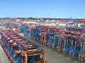 HHLA Container-Terminal Burchardkai; das Foto (2006) zeigt einen Teil der dortigen 120 Flurförderfahrzeuge