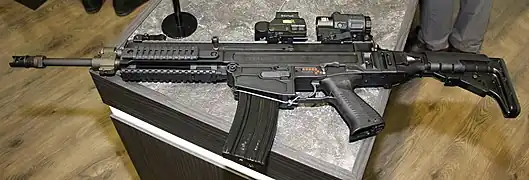 STANAG-konformes CZ 805 BREN A1 durch Austausch des Magazinschachts