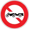 Keine Einfahrt für Motorräder mit Anhänger