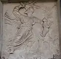 Reliefs der Sockelzone, Szenen aus dem Buch Genesis, rechts.  Die Opferung Isaaks.