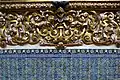 Talavera-Azulejos und Stuckdekor im unteren Wandbereich