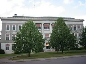 Das Carlton County Courthouse in Carlton, gelistet im NRHP Nr. 85001926