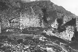 Inneres und sechseckiger Turm (Foto von C. Nigra)