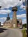 Kirche Saint-Lucien mit Wasserturm
