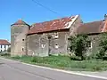 Reste der Burg (heutiger Gutshof)