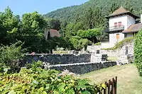 Ruinen des alten Schlosses