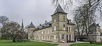 Schloss Preisch mit Kapelle und Taubenturm