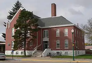 Das Cherry County Courthouse in Valentine, gelistet im NRHP Nr. 89002229