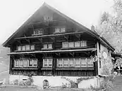 Haus «Chrinäuli» mit unvergleichlichen Klebdachauflagern