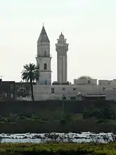 Kirche und Moschee benachbart in La Goulette