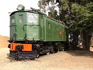 Klasse 1E E23 in Nigel, Gauteng, als Denkmal vor der UCW;September 2009