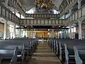 Innenraum mit Blick auf die Winterkirche – vor Innensanierung