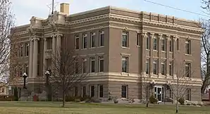 Das Clay County Courthouse in Clay Center, gelistet im NRHP Nr. 89002240