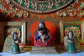 Statuen in der Jesuitenreduktionskirche in Concepción, Santa Cruz, Bolivien (Missionen der Chiquitos)