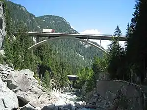 Hinterrheinbrücke Crestawald
